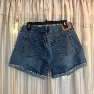 Levi’s women’s cutoff shorts (16)